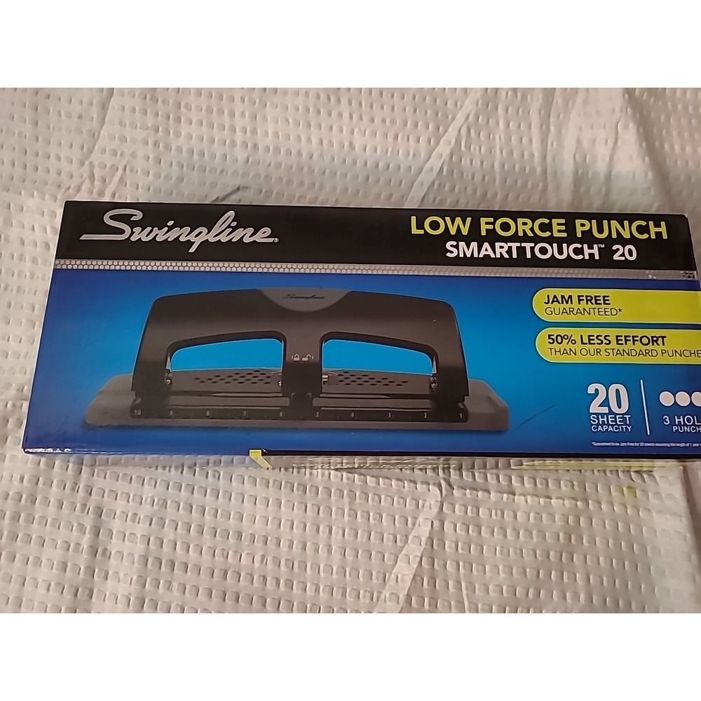 Swingline SmartTouch 20 Sheet Capacity 3-Hole Paper Punch Item #74075 NEW